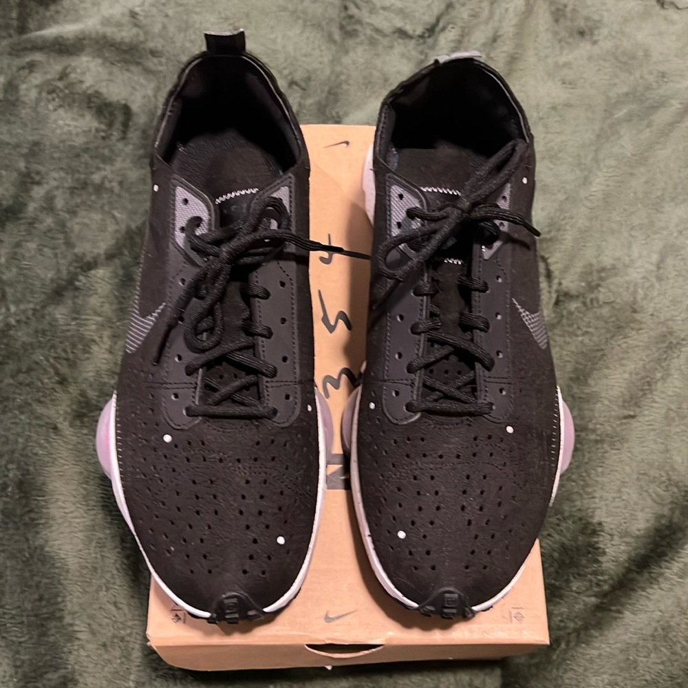 Nike air zoom type size 10.5